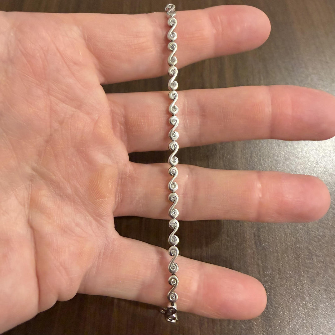 14k White Gold and 0.50cttw Diamond Ladies S Scroll Link Bracelet 7"