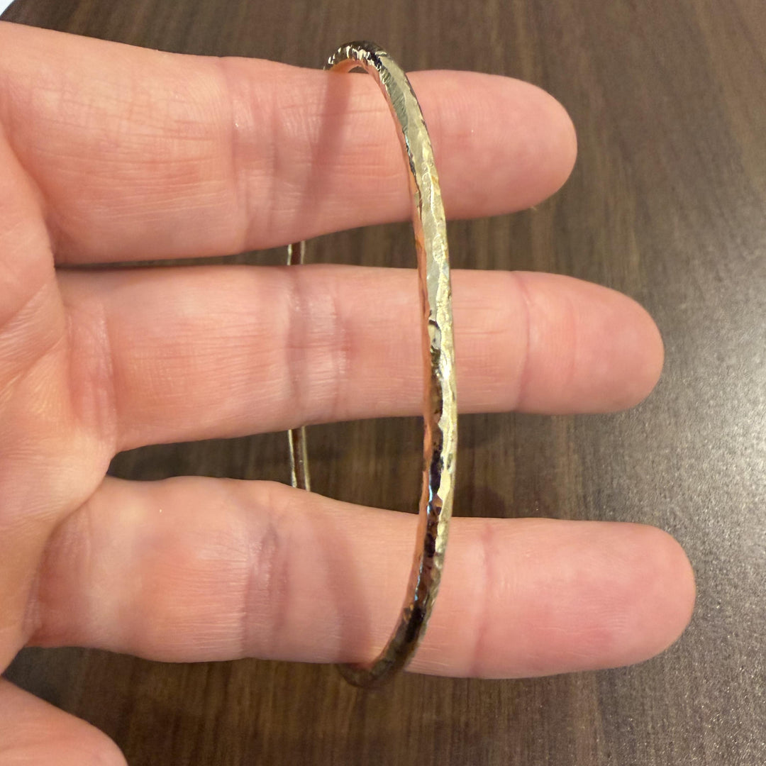 14k Yellow Gold 17.6g Solid Heavy Hammered Oval Bangle Bracelet 8"