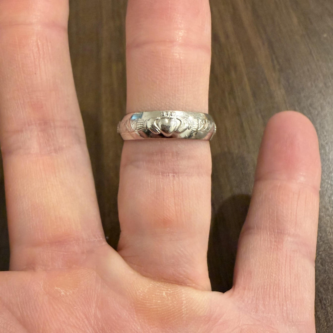 18k White Gold 6.5g Solid Vintage 6mm Claddagh Band Ring Ireland Size 9