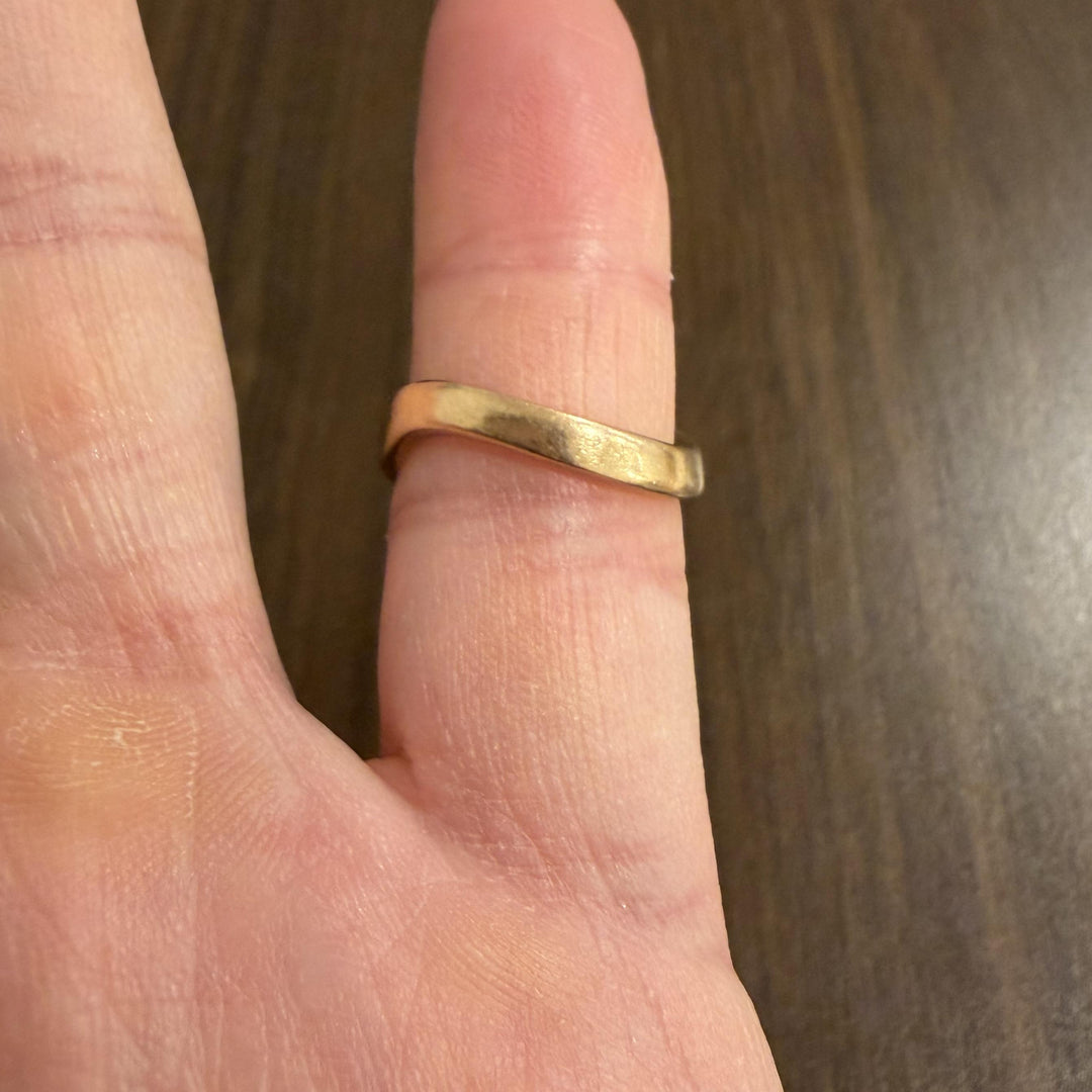 18k Yellow Gold 5.2g Solid Vintage 3.5mm Curved Band Ring Size 6.5