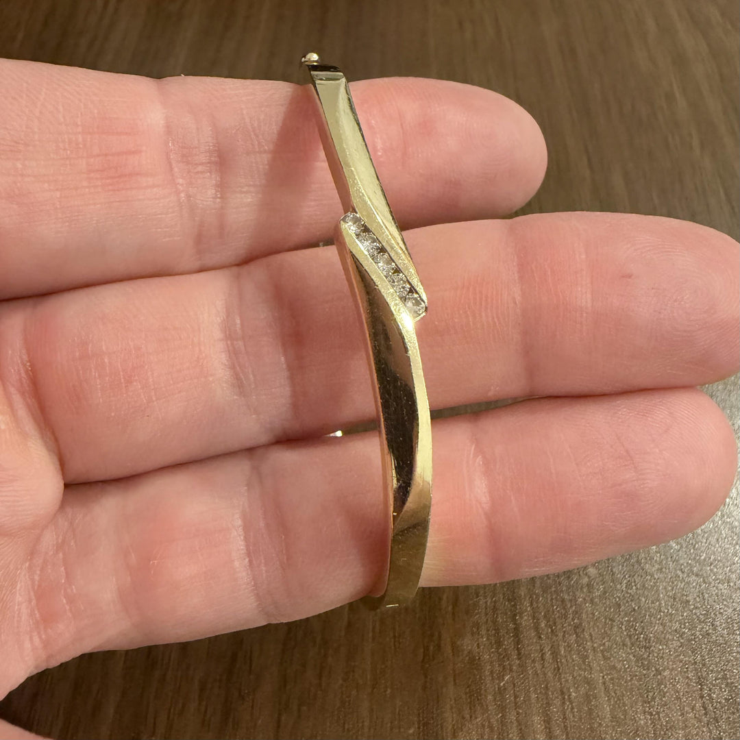 14k Yellow Gold and 0.20cttw Diamond 15.2g Bypass Bangle Bracelet 7"