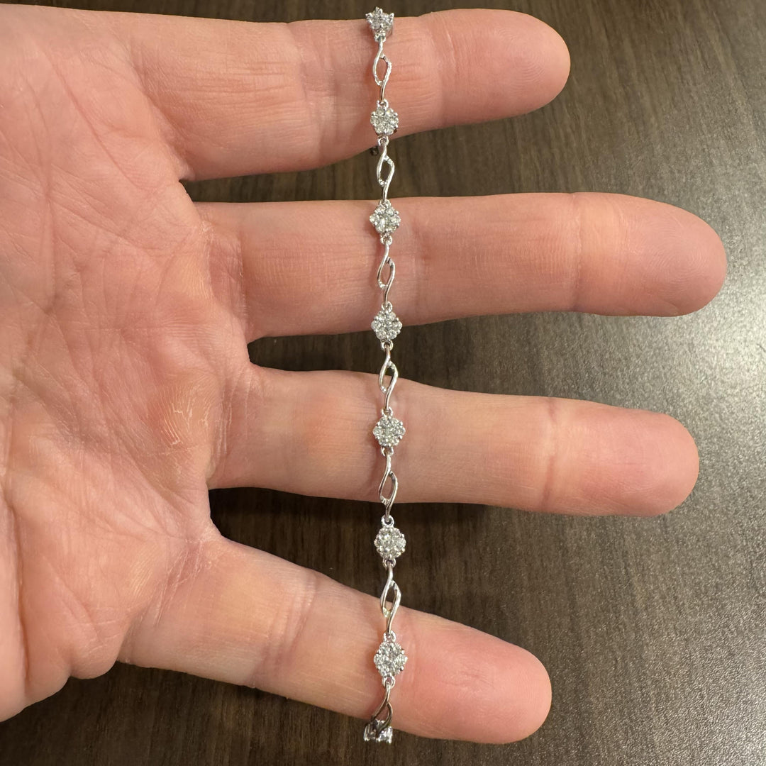 14k White Gold and 1cttw Diamond Cluster Floral Link Bracelet 7"