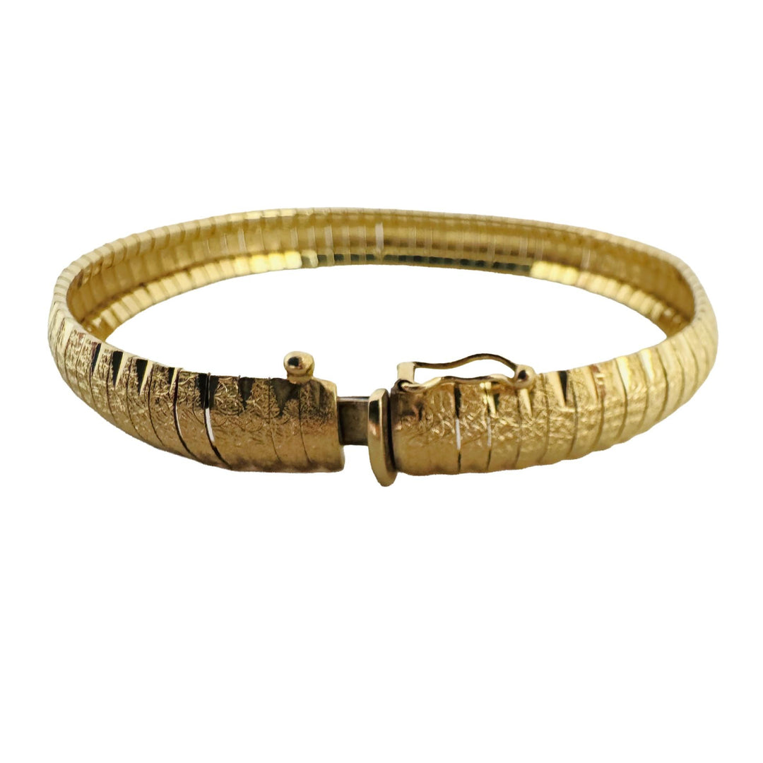 14k Yellow Gold 16g Solid Textured Diamond Cut Omega Link Bracelet Italy 7"