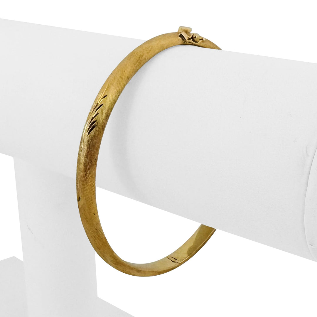 18k Yellow Gold 11g Vintage Satin Finish Floral Bangle Bracelet 7.25"