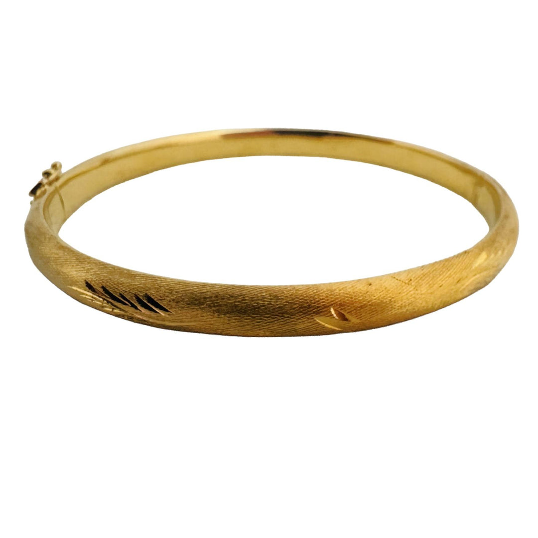 18k Yellow Gold 11g Vintage Satin Finish Floral Bangle Bracelet 7.25"
