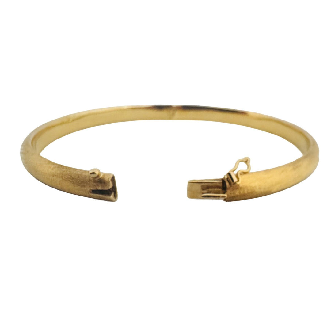 18k Yellow Gold 11g Vintage Satin Finish Floral Bangle Bracelet 7.25"