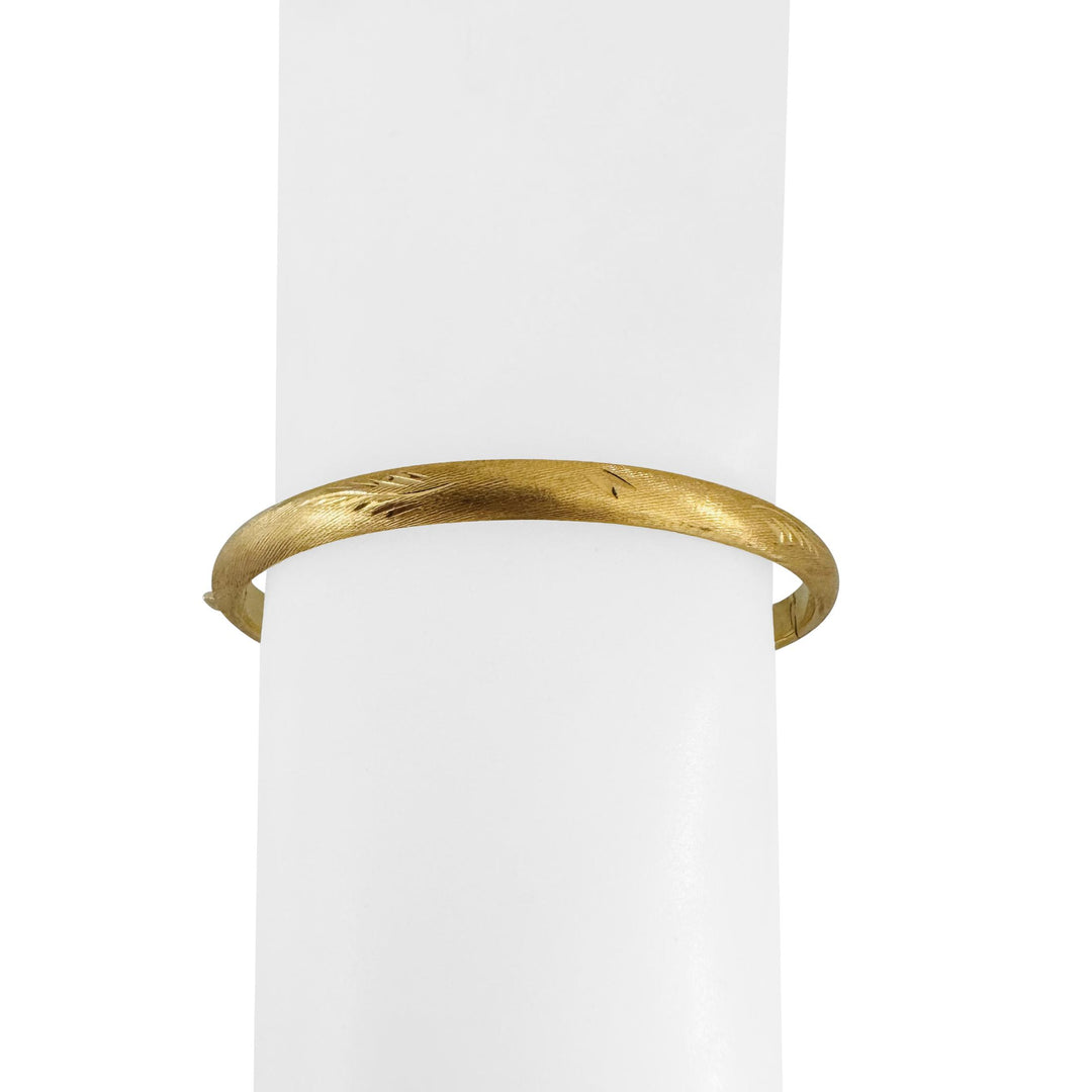 18k Yellow Gold 11g Vintage Satin Finish Floral Bangle Bracelet 7.25"