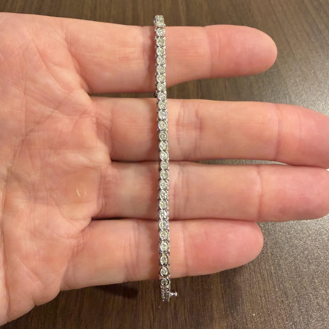 14k White Gold and 2.5cttw Bezel Set Diamond Tennis Bracelet 7.25"
