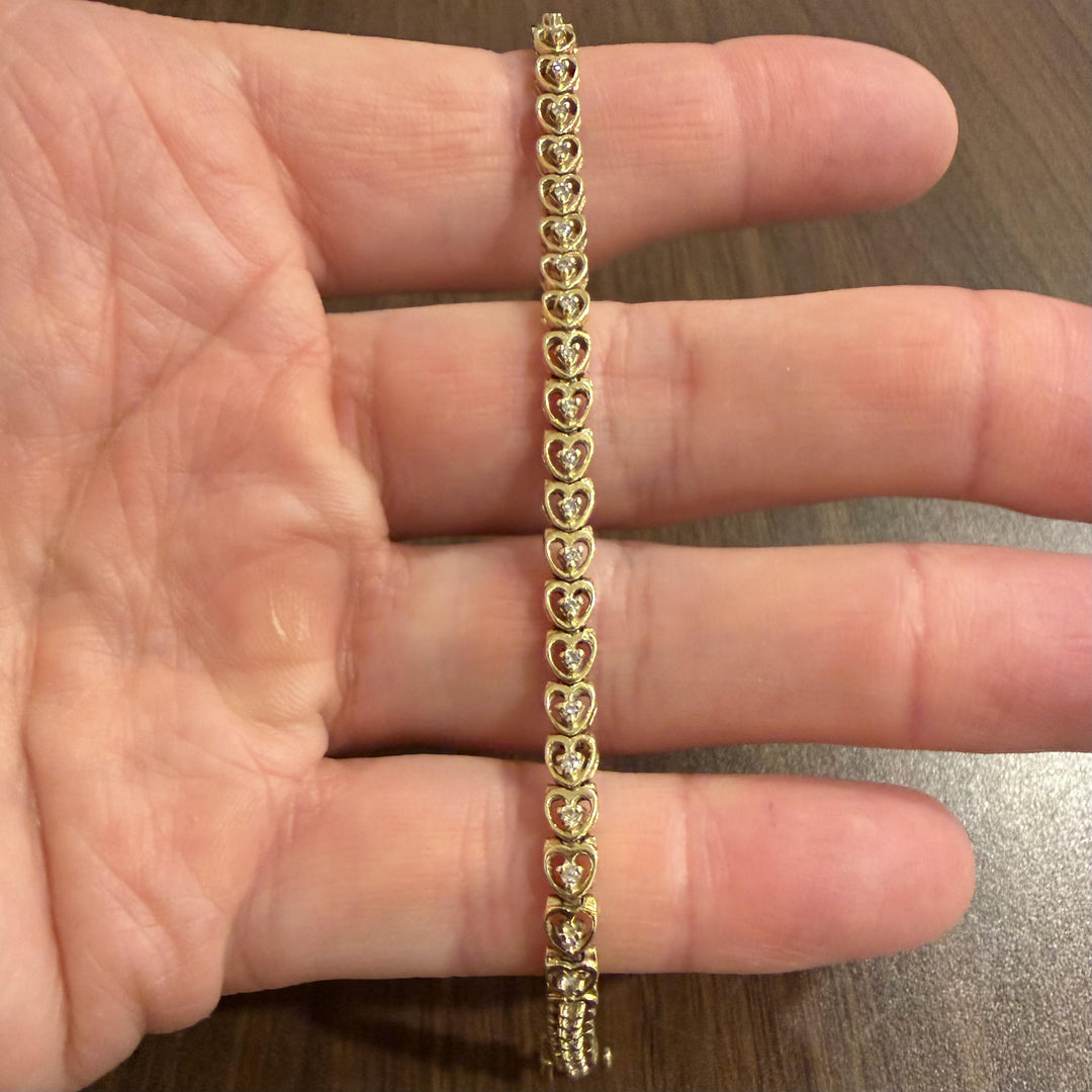 14k Yellow Gold and Diamond Vintage Heart Link Bracelet 7"