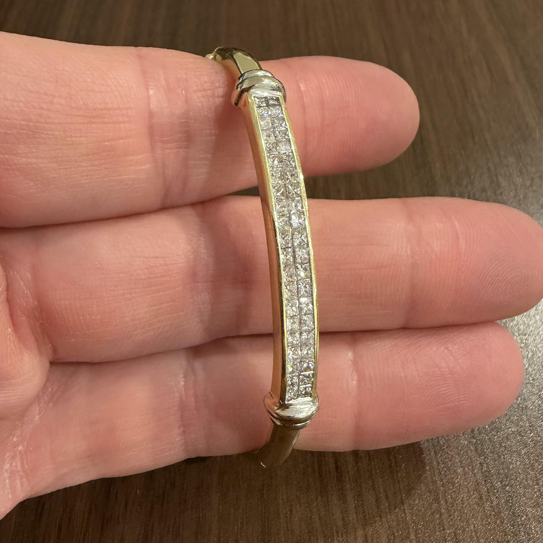 18k Yellow and White Gold 2.41cttw Diamond Heavy 23.7g Bangle Bracelet 6.75"