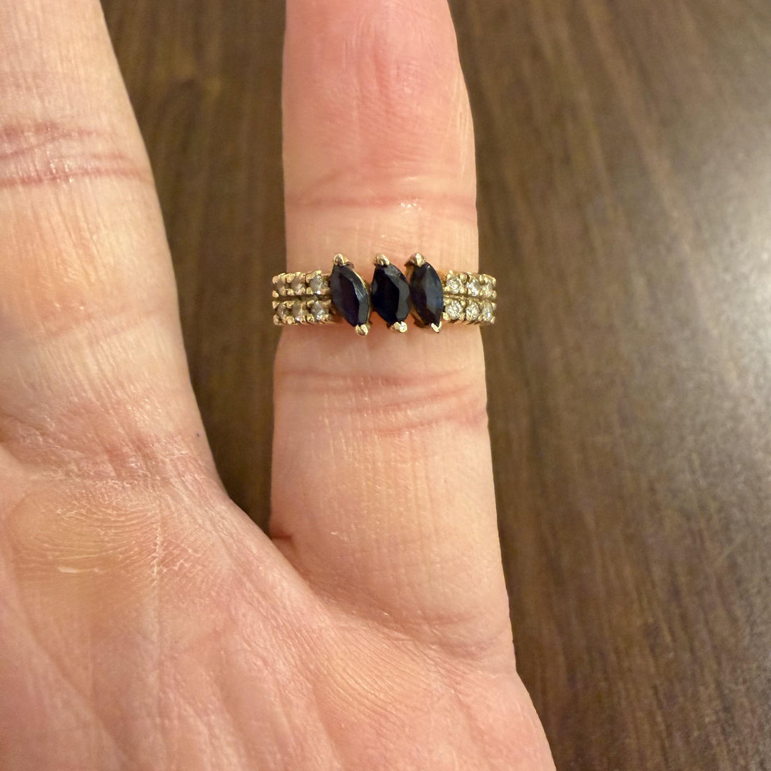 14k Yellow Gold Blue Sapphire and Diamond Vintage Band Ring Size 5.5