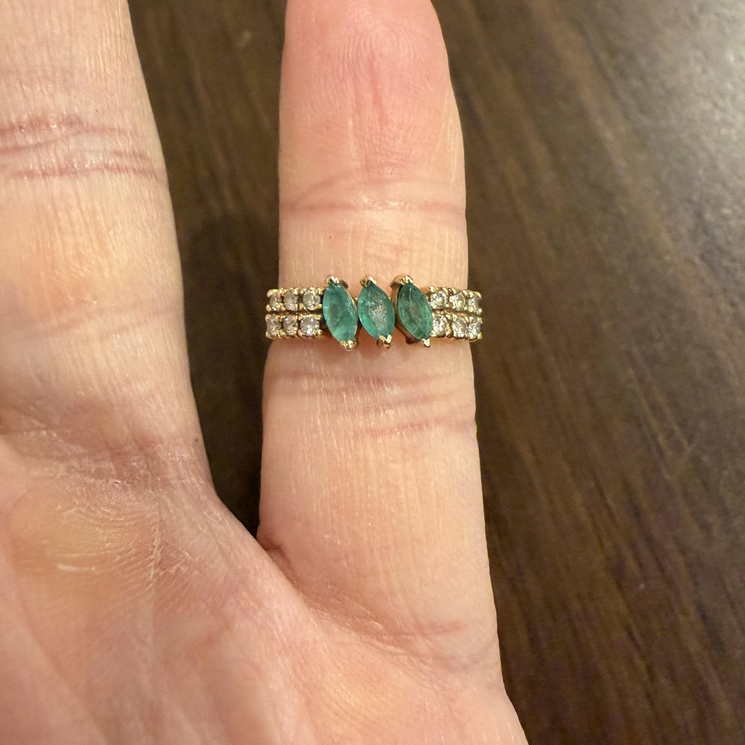 14k Yellow Gold Emerald and Diamond Vintage Band Ring Size 5.5