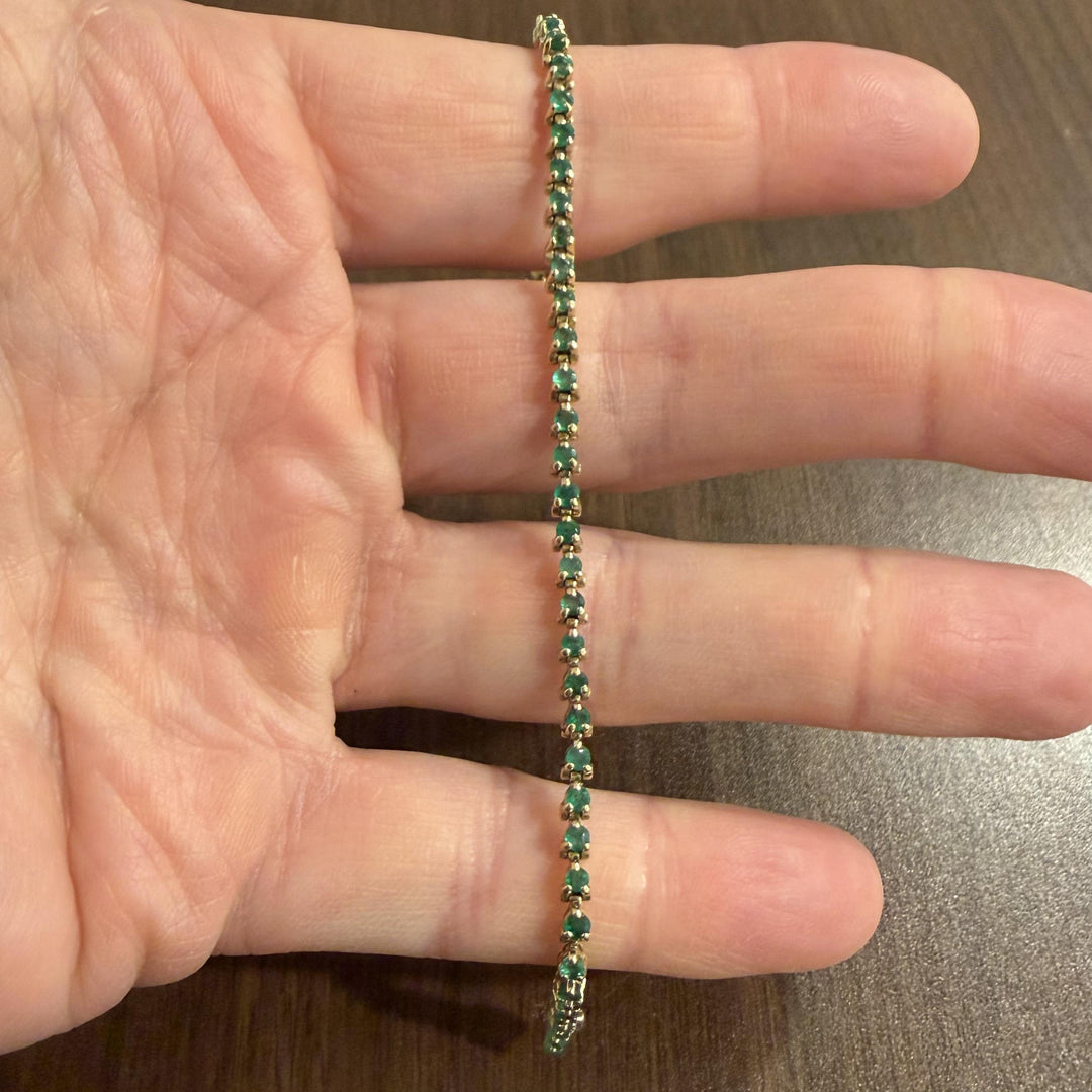 14k Yellow Gold and 1.44cttw Emerald Vintage Tennis Bracelet 6.75"