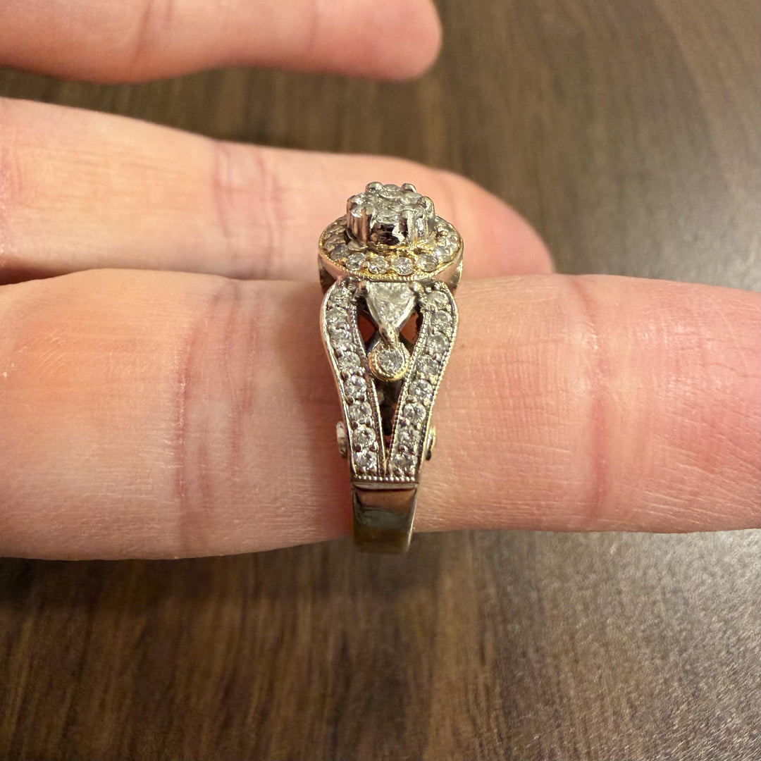 18k White and Yellow Gold 1cttw Diamond Vintage Ring Size 7.25