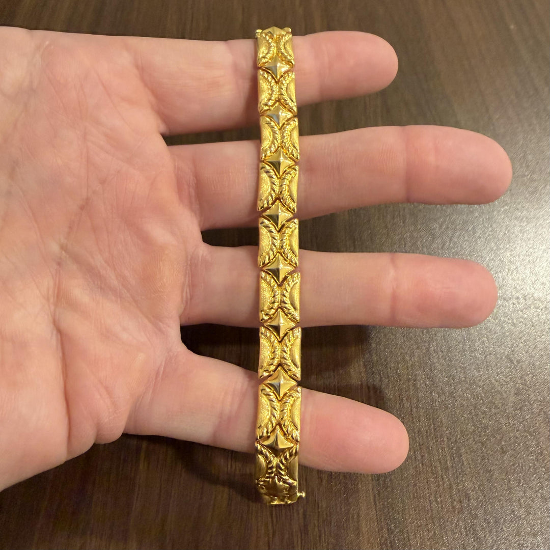 22k Yellow Gold 21.7g Ladies 10mm Fancy Link Bracelet 7"