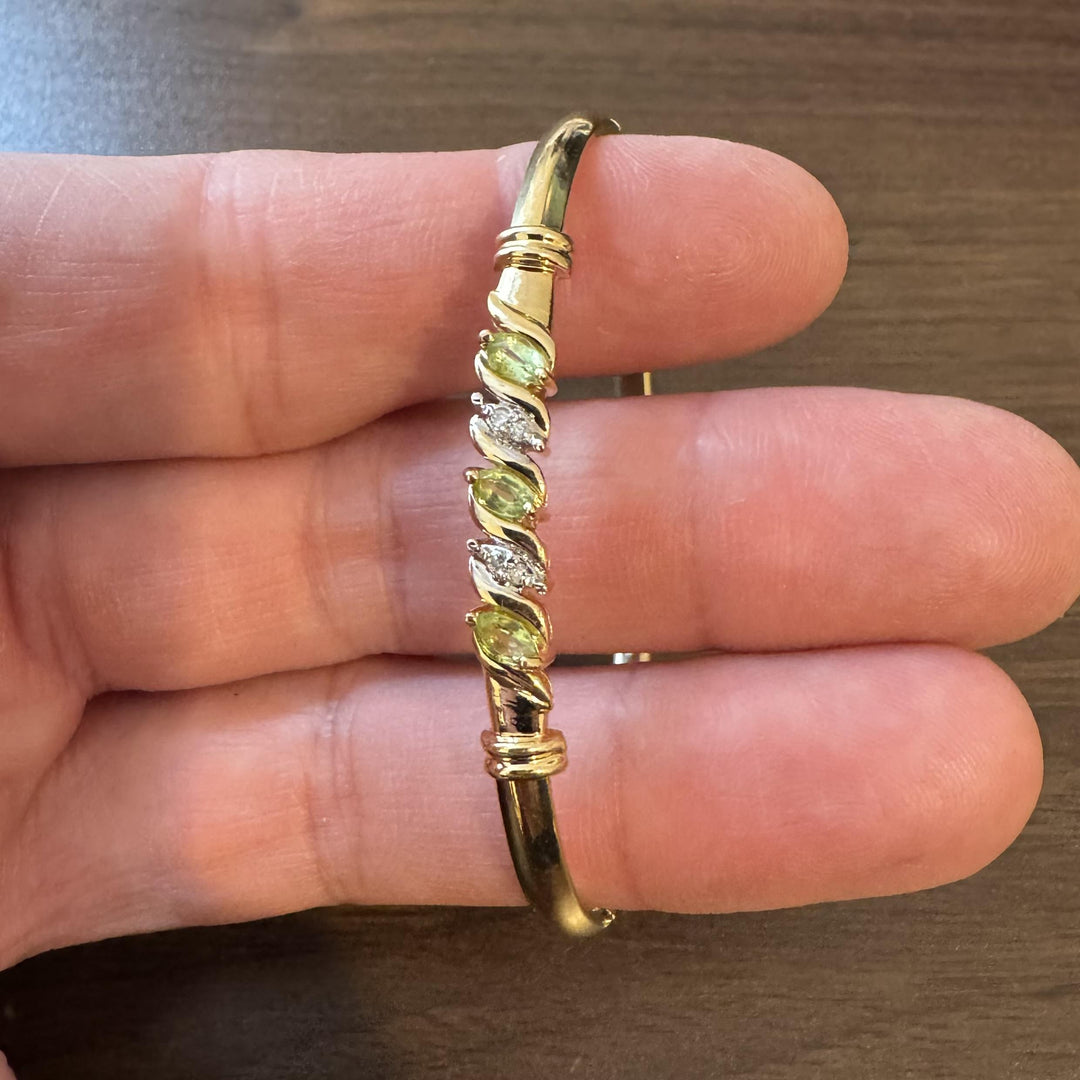 14k Yellow Gold 6.1g Peridot and Diamond Ladies Bangle Bracelet 6.75"