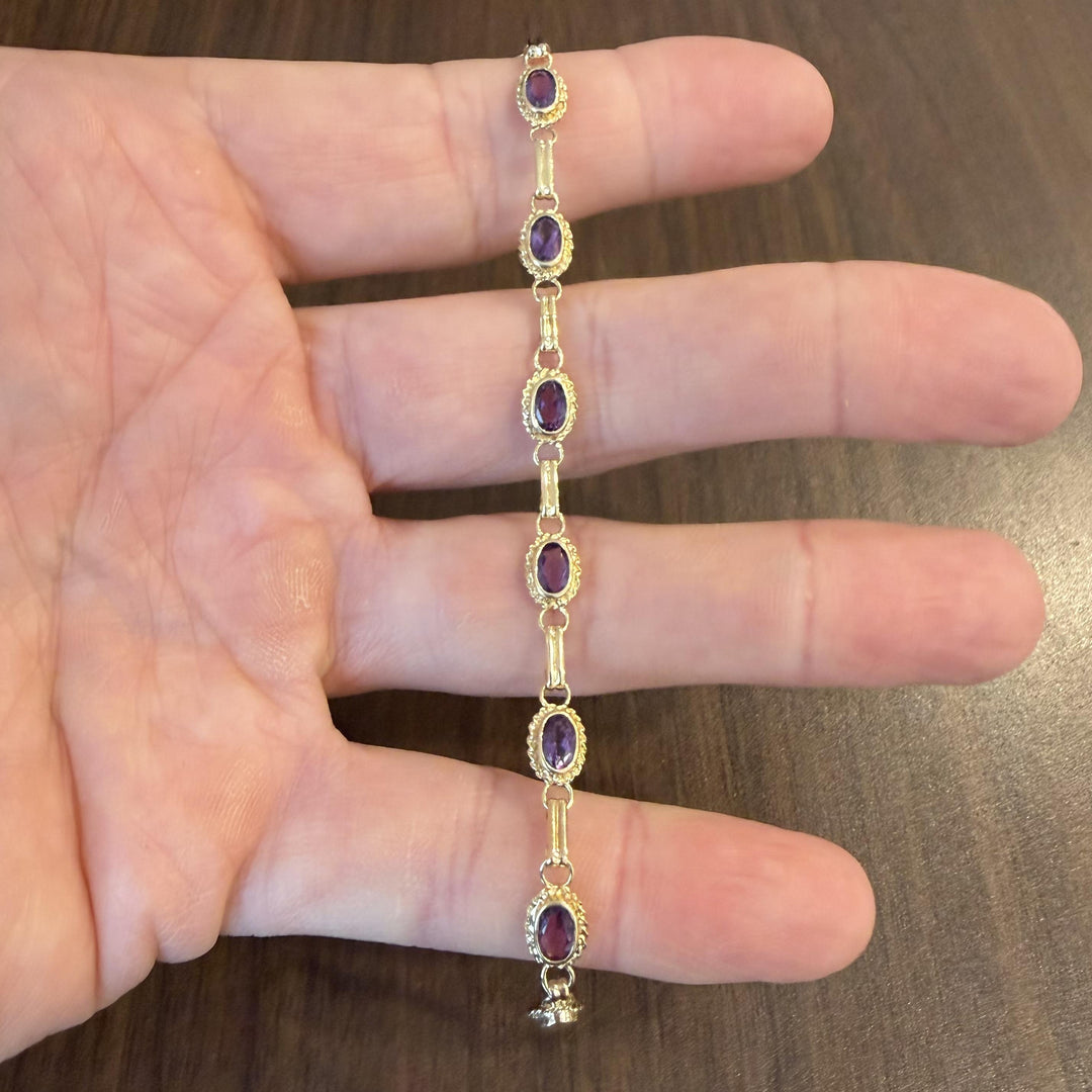 14k Yellow Gold and Bezel Set Amethyst 4.6g Ladies Fancy Link Bracelet 7"