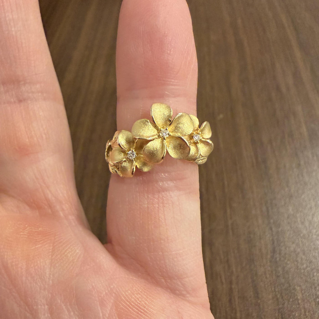 Denny Wong 14k Yellow Gold and Diamond Plumeria Band Ring Size 5.5
