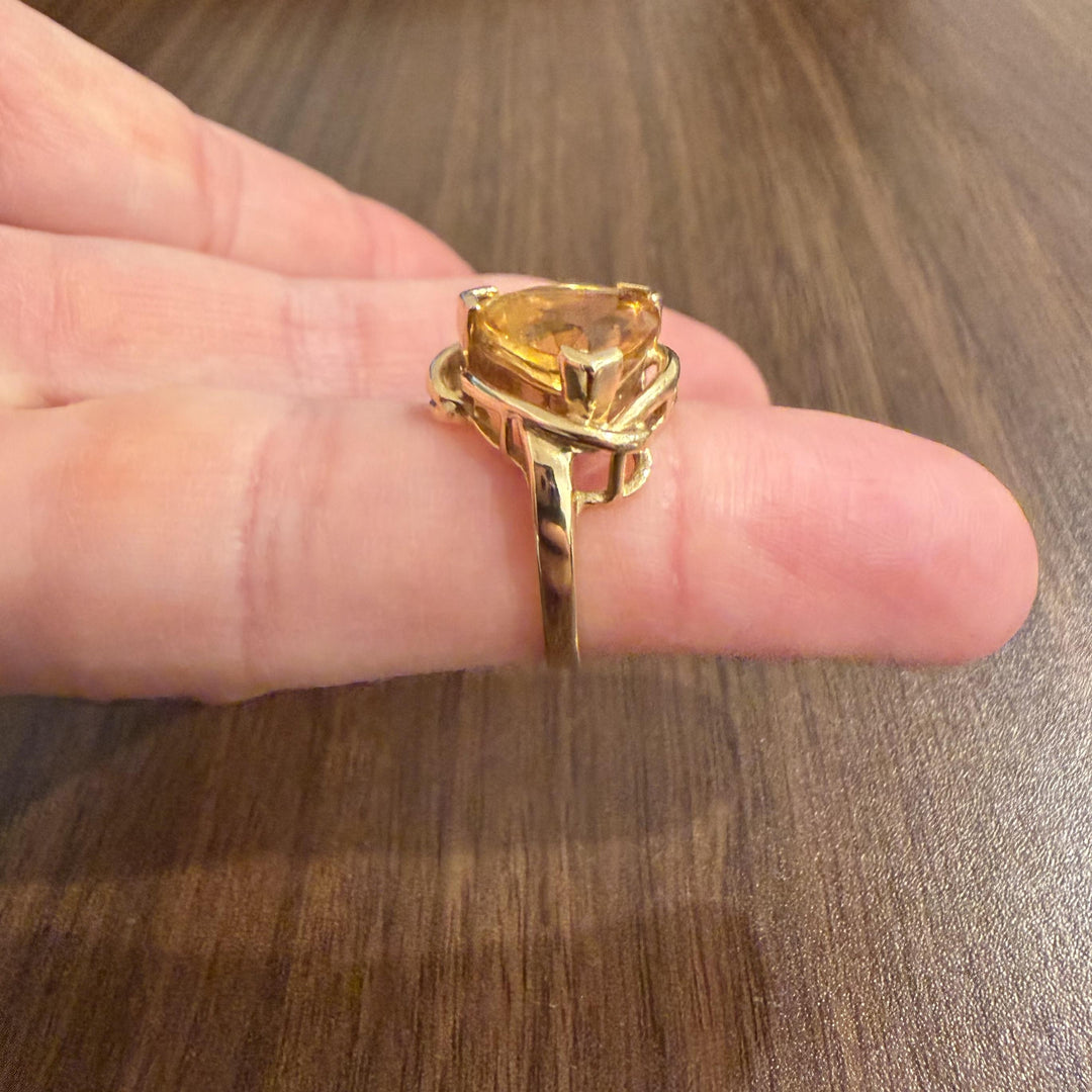 14k Yellow Gold and 6.85ct Trillion Cut Citrine Ring Size 6.25