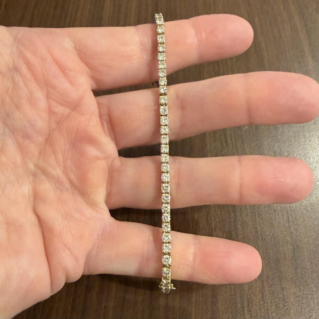 14k Yellow Gold and 6cttw Diamond Solid Vintage Tennis Bracelet 7"