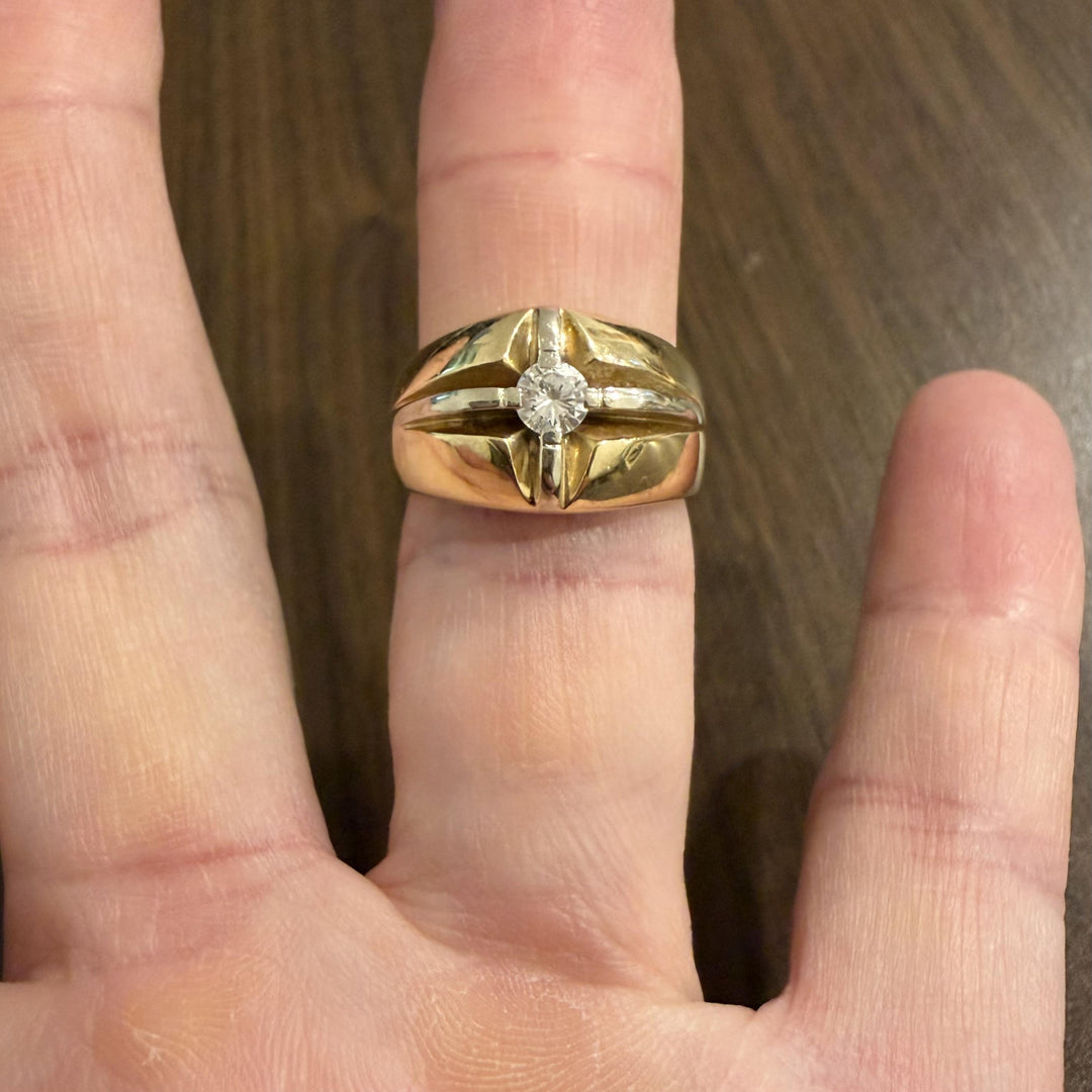 14k Yellow Gold and 0.30ct Diamond Vintage Ring Size 8