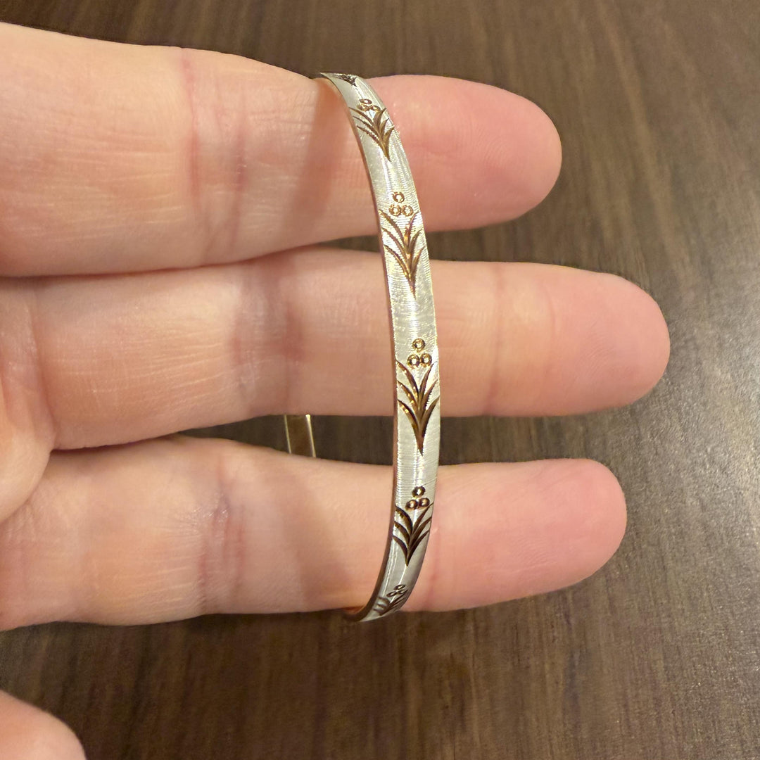 14k White and Yellow Gold 11.6g Solid Fancy Bangle Bracelet 7.85"