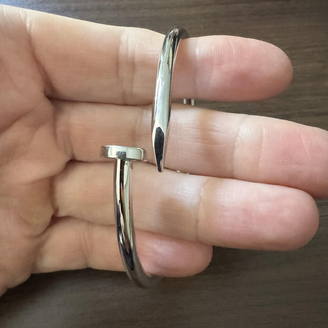 14k White Gold 13.2g Polished Large Hinged Nail Bangle Bracelet 7.75"
