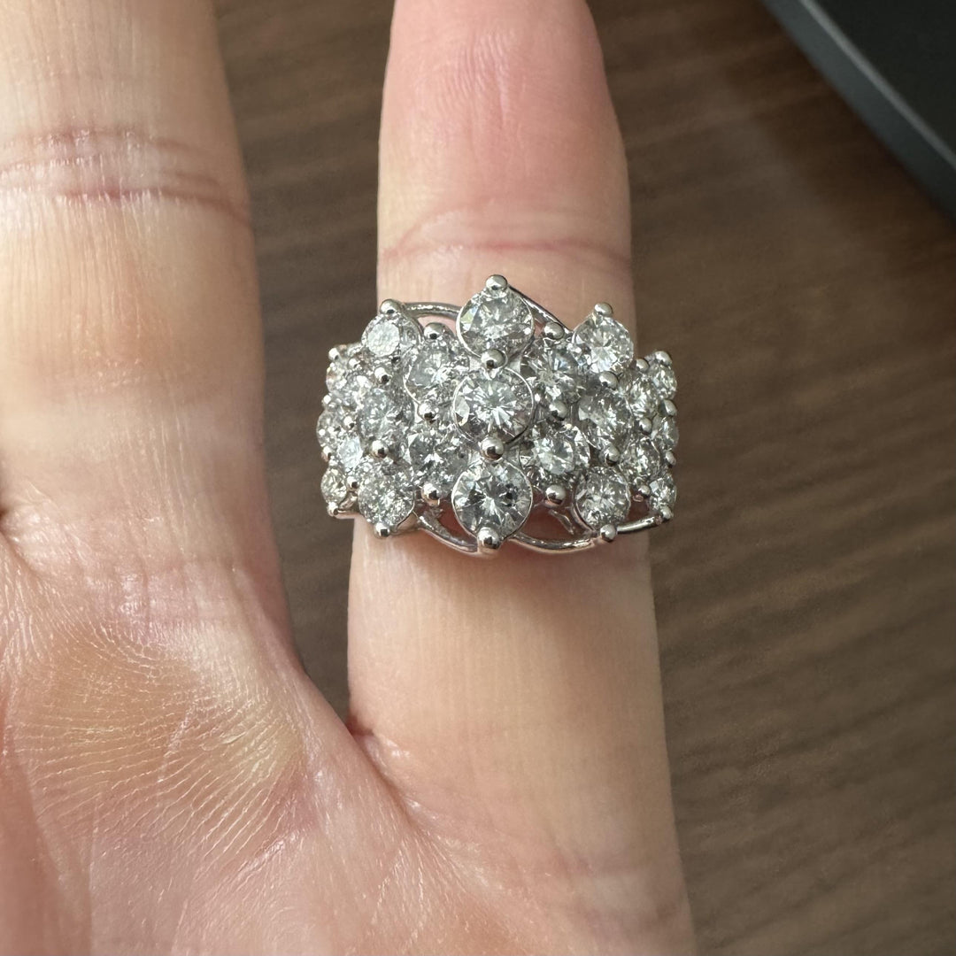 10k White Gold and 4cttw Diamond Ladies Cluster Ring Size 7