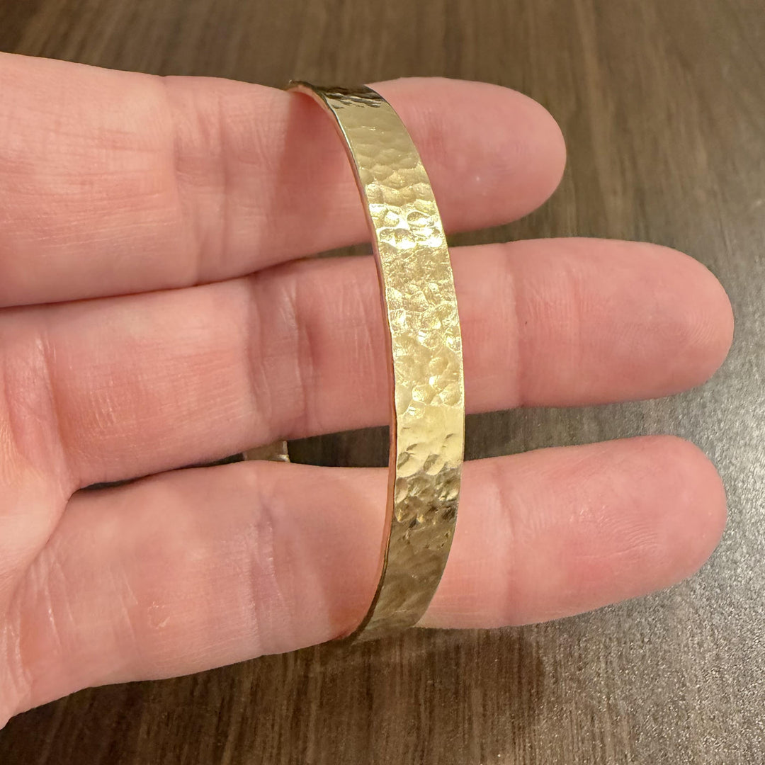 14k Yellow Gold 21.5g Solid Heavy Hammered Straight Edge Bangle Bracelet 7.75"