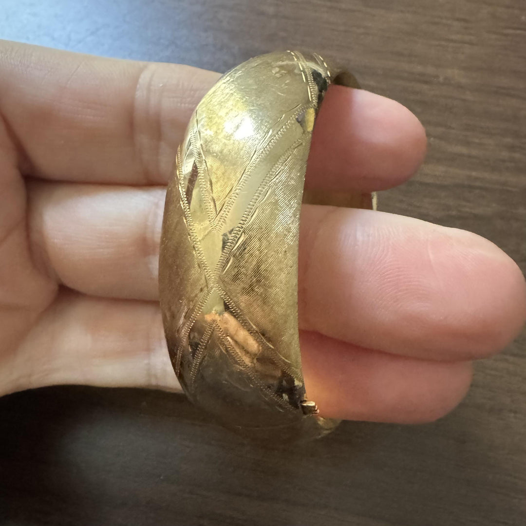 14k Yellow Gold 30.6g Vintage Wide 20mm Ladies Bangle Bracelet 7"