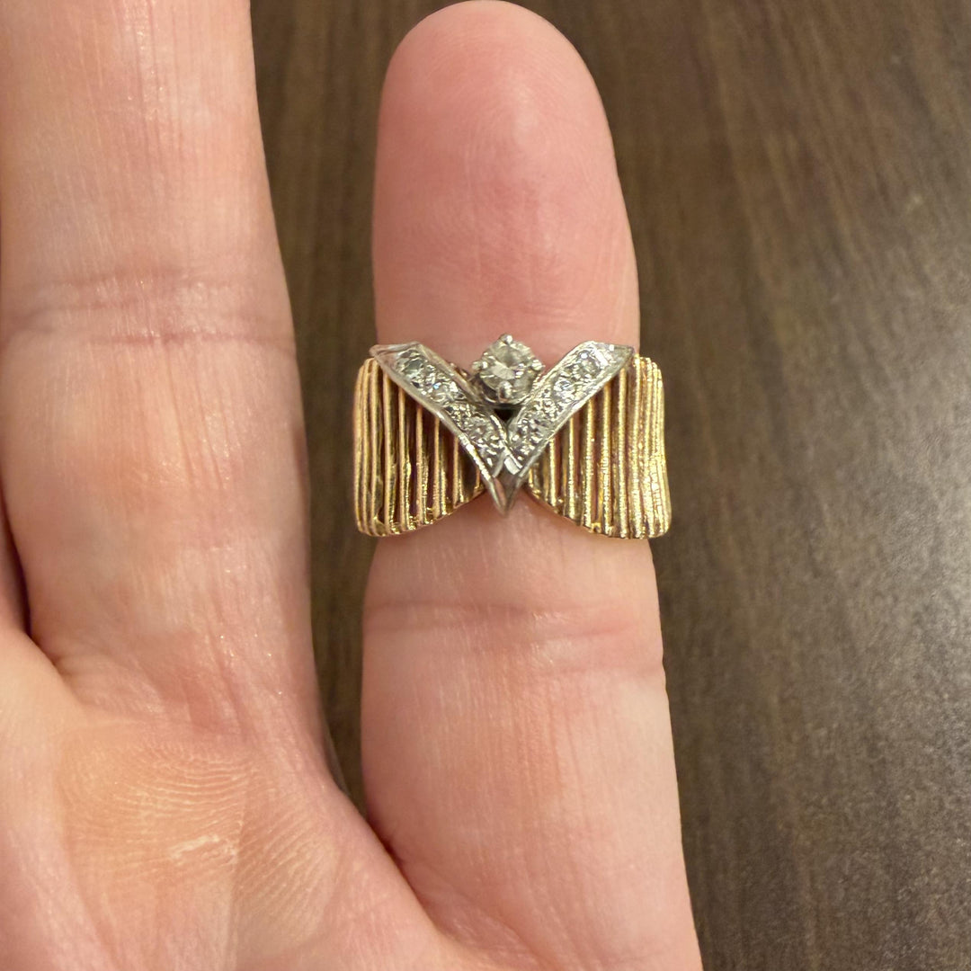 14k Yellow and White Gold Diamond Vintage Ladies Ring Size 4.25