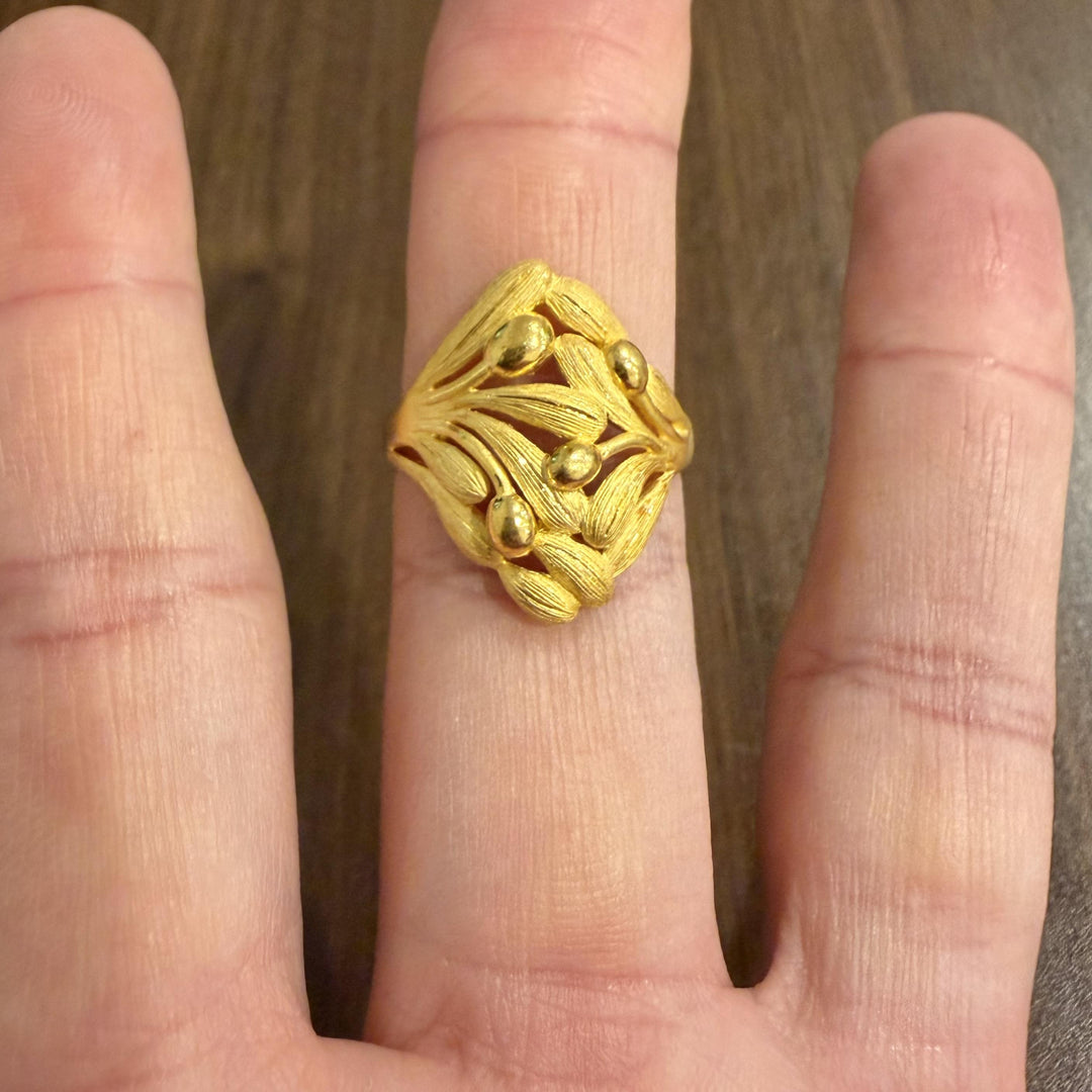 24k Pure Yellow Gold 9.7g Solid Fancy Floral Ring Thailand Size 9.5