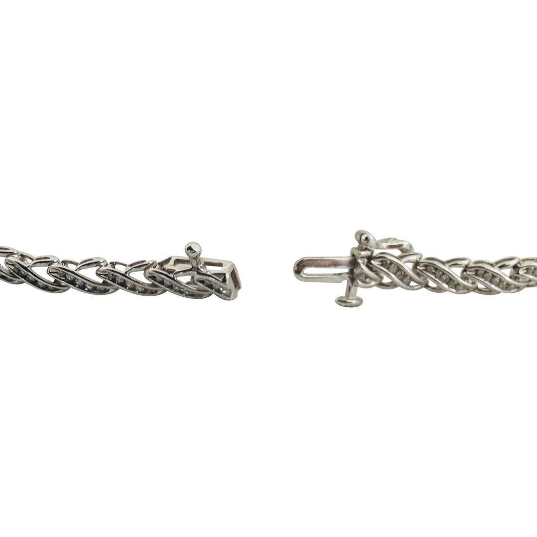10k White Gold and 0.90cttw Diamond Ladies Link Bracelet 7.25"