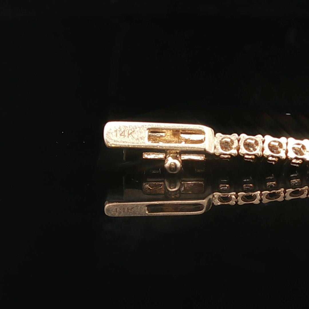 Brand New 4.5cttw Natural Diamond Tennis Necklace in 14k Yellow Gold
