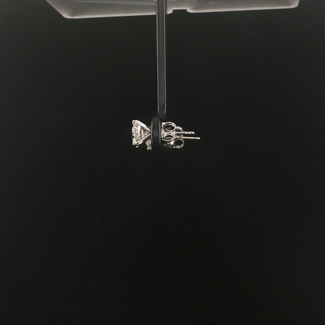 Brand New 1.75cttw Natural Diamond Stud Earrings in 14k Gold