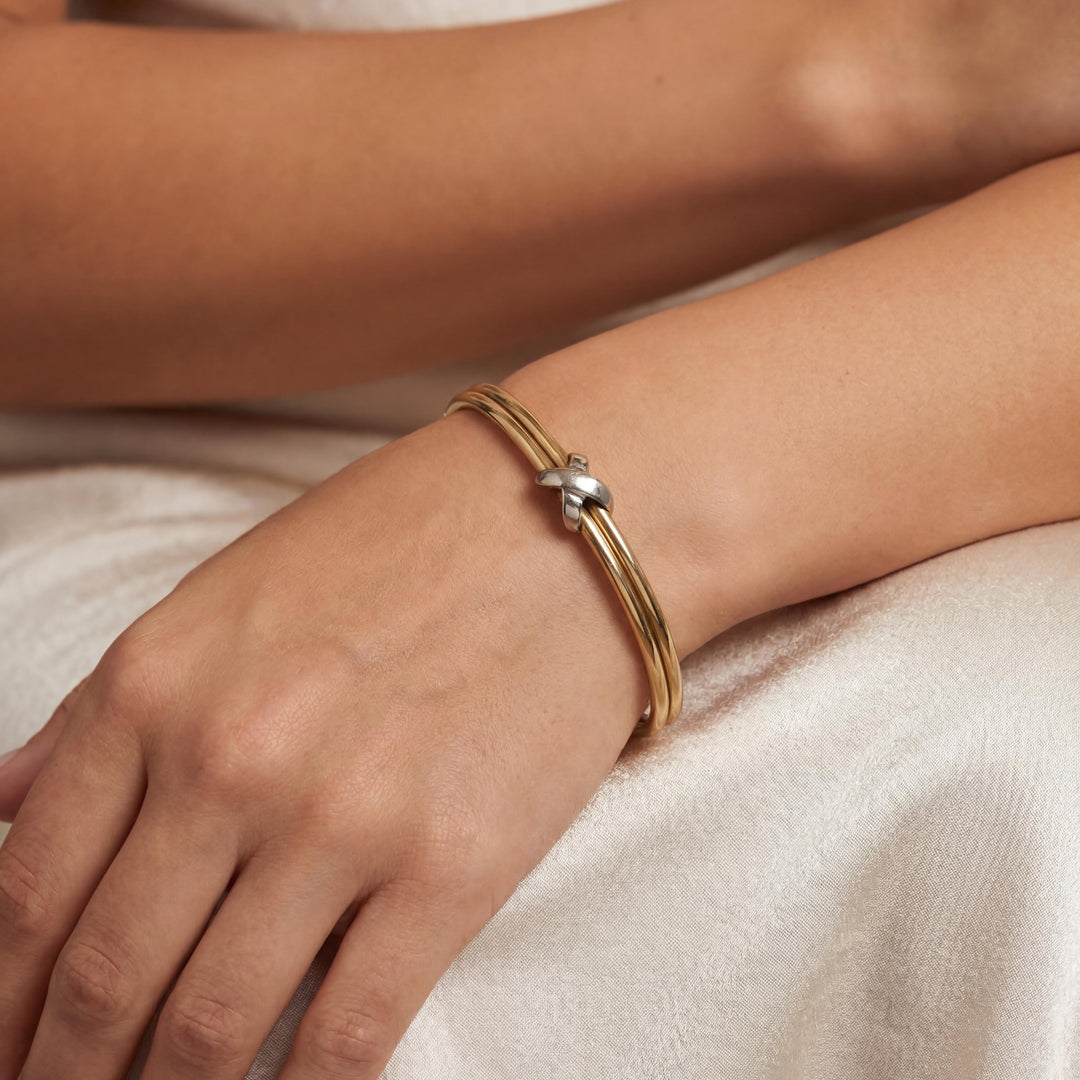 18k Yellow and White Gold 21.5g Solid Heavy Vintage X Station Bangle 7.85"