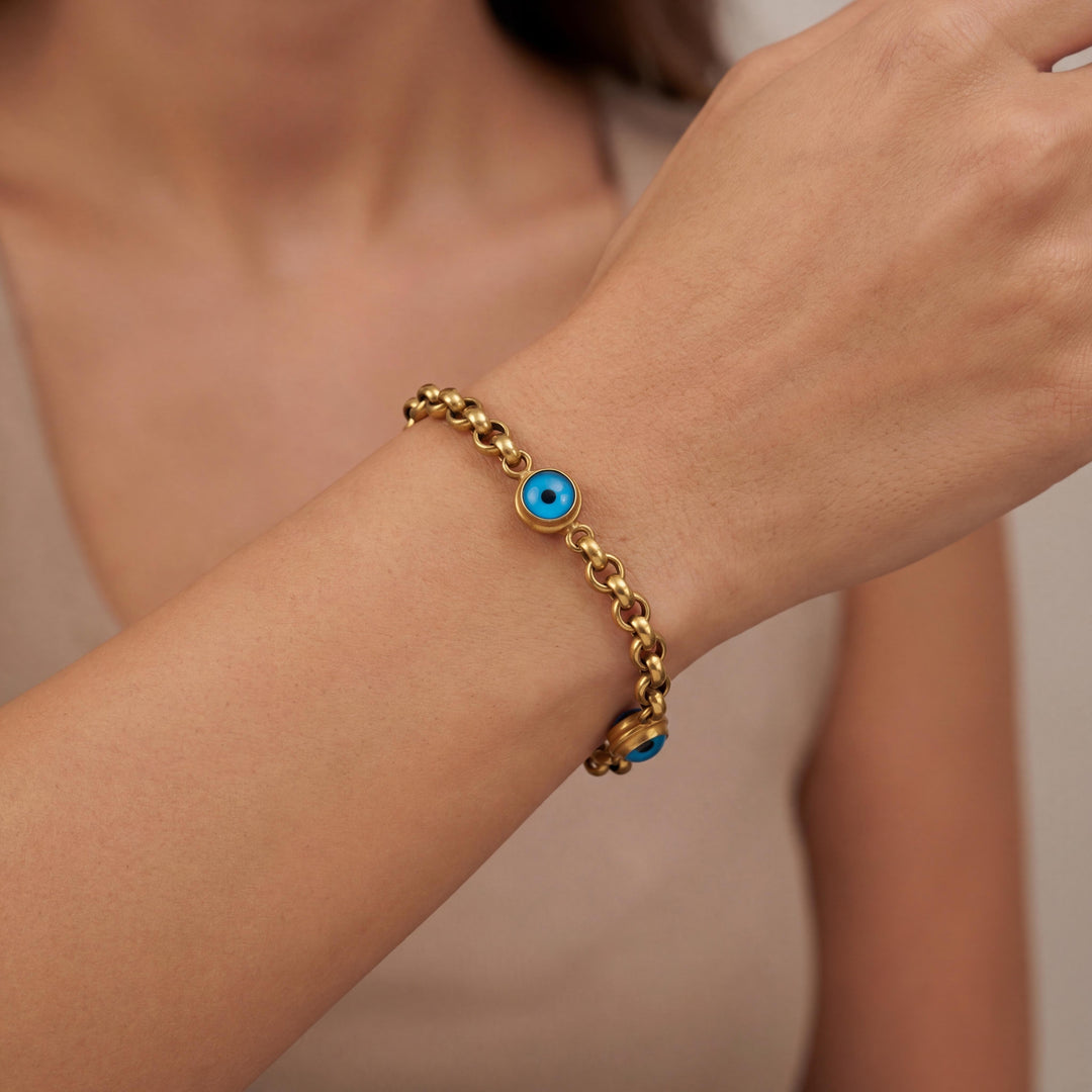 14k Yellow Gold 11.8g Glass Cabochon Evil Eye and Rolo Link Station Bracelet 8"
