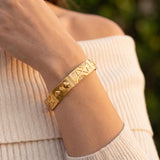 22k Yellow and White Gold 15g Solid Vintage 10.5mm Bangle Bracelet 7.25"