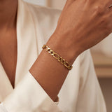 14k Yellow Gold 13.2g Solid  6mm Figaro Link Bracelet Italy 8"