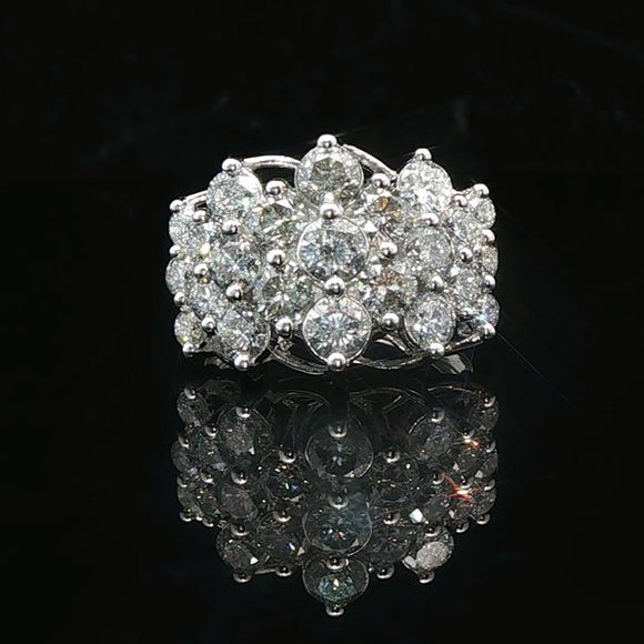 10k White Gold and 4cttw Diamond Ladies Cluster Ring Size 7