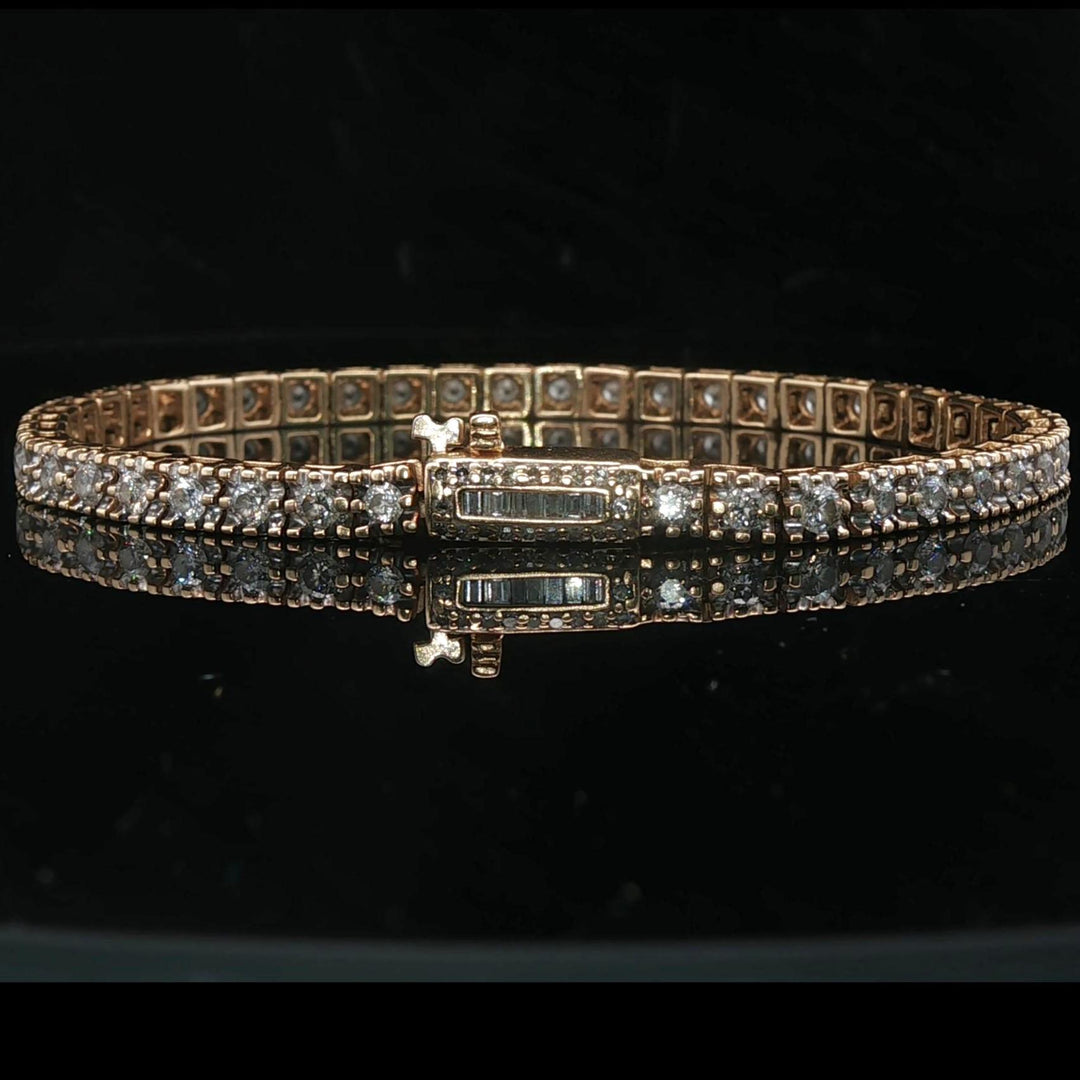 14k Yellow Gold and 2.8cttw Diamond Vintage Ladies Tennis Bracelet 7.25"