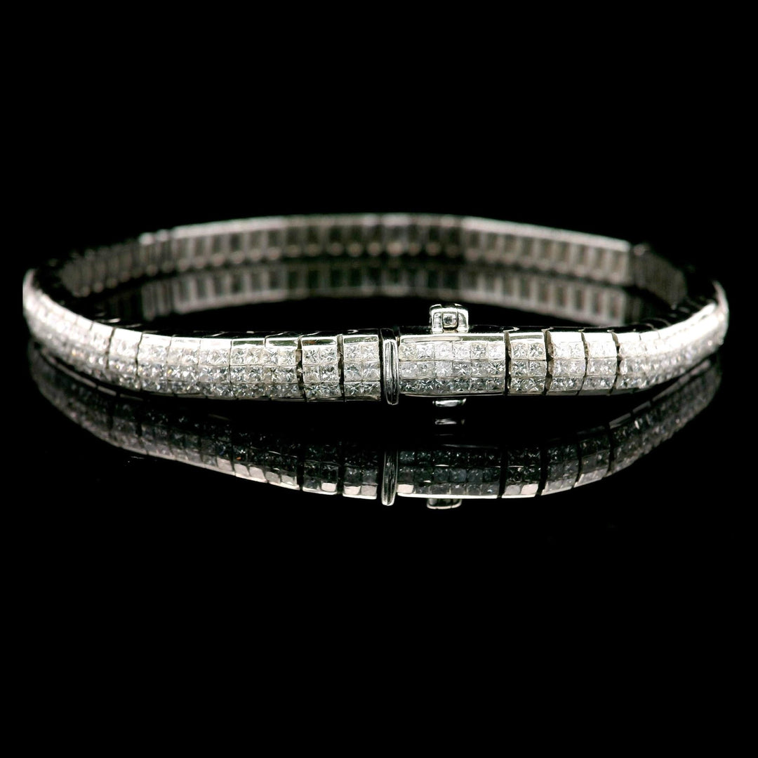 18k White Gold and 8cttw Diamond Heavy 23.6g Ladies Bracelet 7"