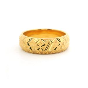 22k Yellow Gold 6.4g Ladies Sparkling Fancy Band Ring Size 4.75