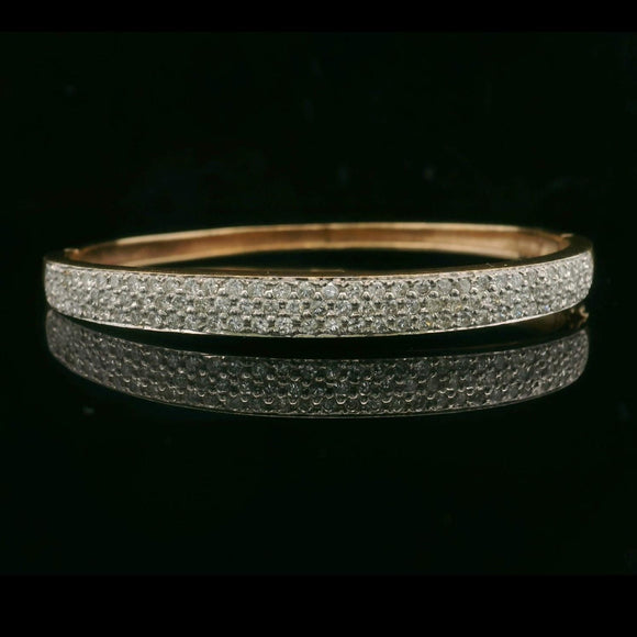 14k Yellow Gold and 1cttw Pave Diamond Vintage Bangle Bracelet 6.25