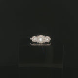 14k White and 0.75cttw Diamond Cluster Halo Ring Size 7