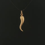 18k Yellow Gold 2.3g Satin Finish Vintage Italian Horn Pendant 1.5"