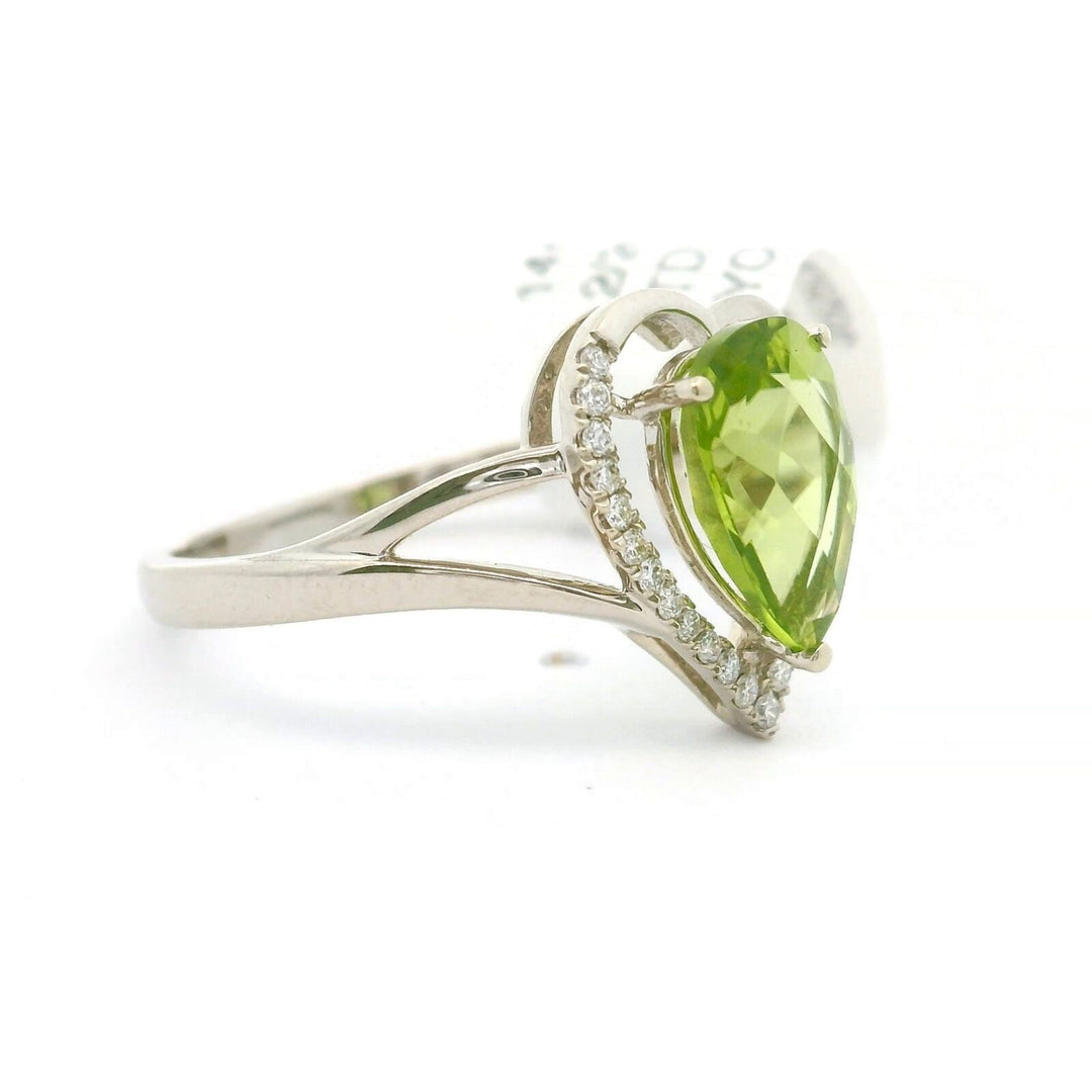 Brand New Peridot and Diamond Fancy Heart Ring in 14k White Gold Size 7