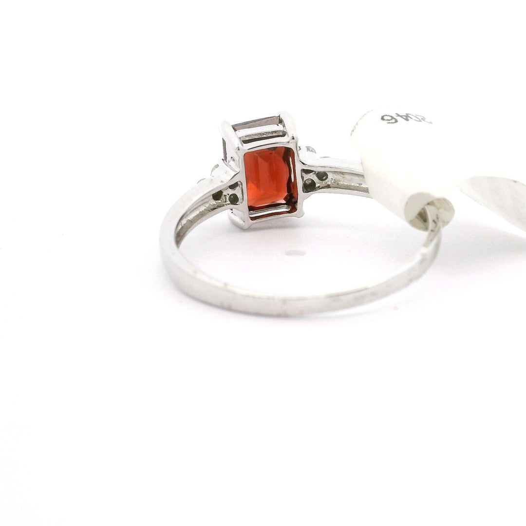 Brand New Red Garnet and Diamond Ring in 14k White Gold Size 6.25