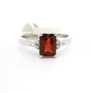 Brand New Red Garnet and Diamond Ring in 14k White Gold Size 6.25