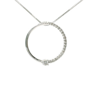 Brand New 14k White Gold and Diamond Circle Pendant Necklace 18"